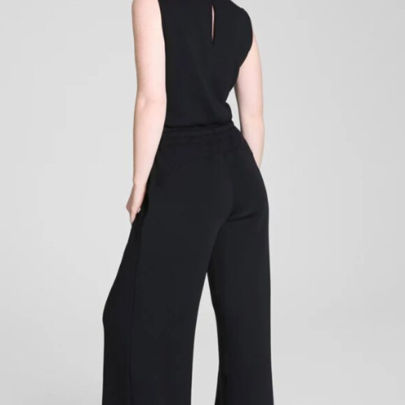 SPANX AirEssentials Black Sleeveless Jumpsuit nwt! medium - Picture 2 of 4